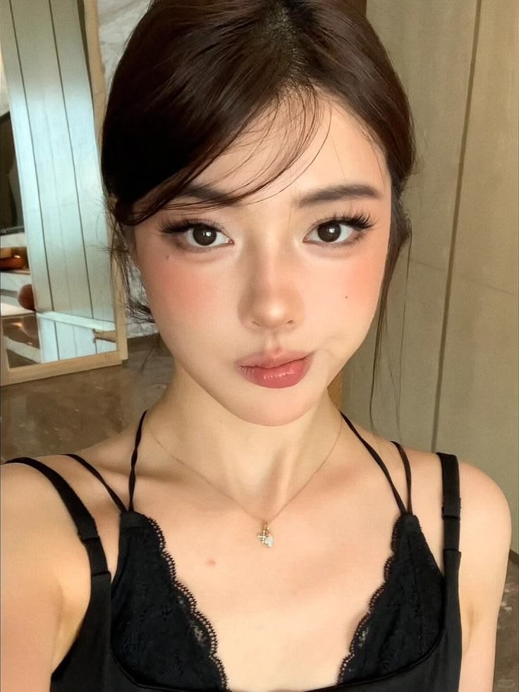 Makeup Hàn Quốc tone cam