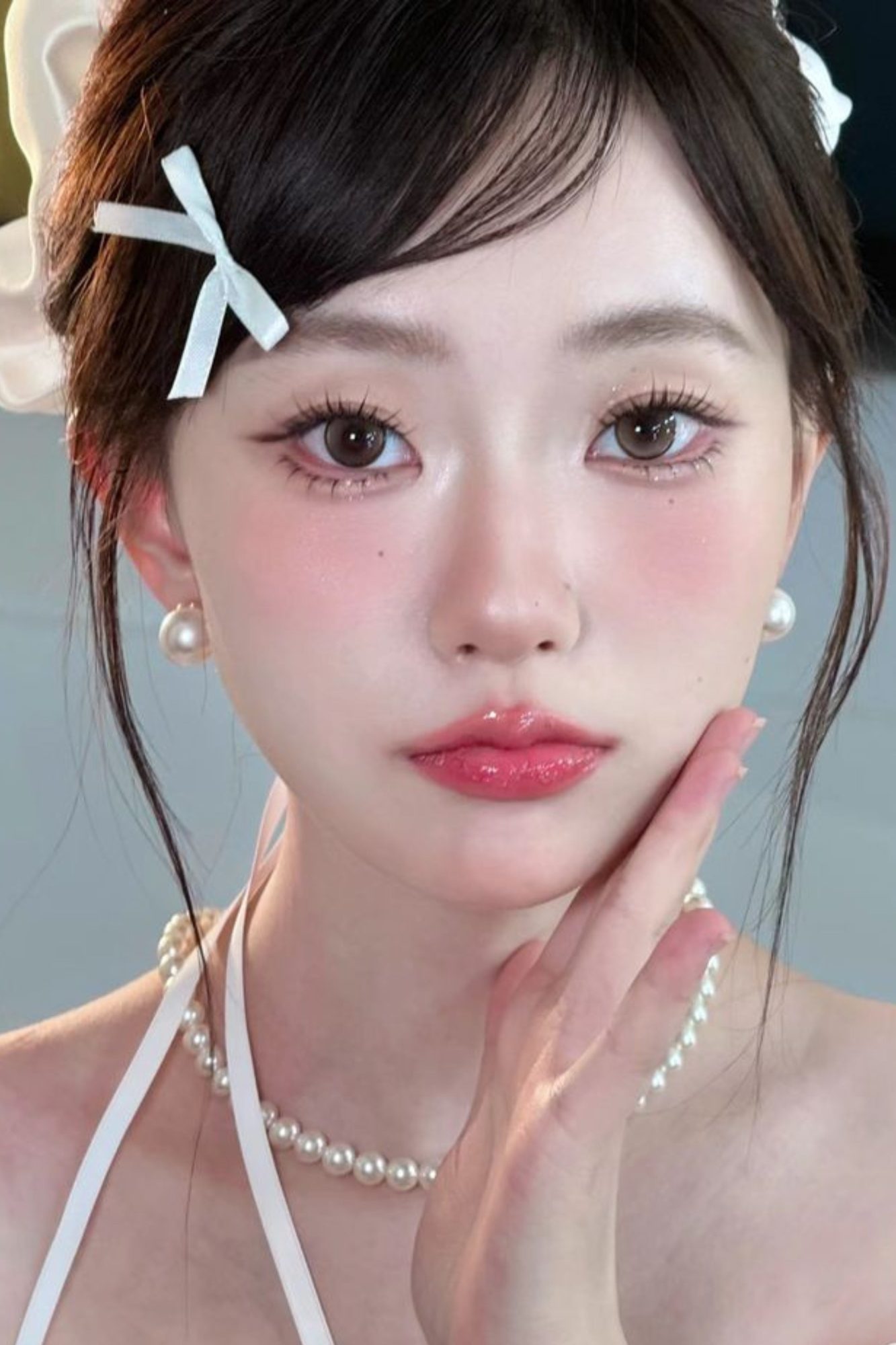 Layout makeup kỷ yếu năng động