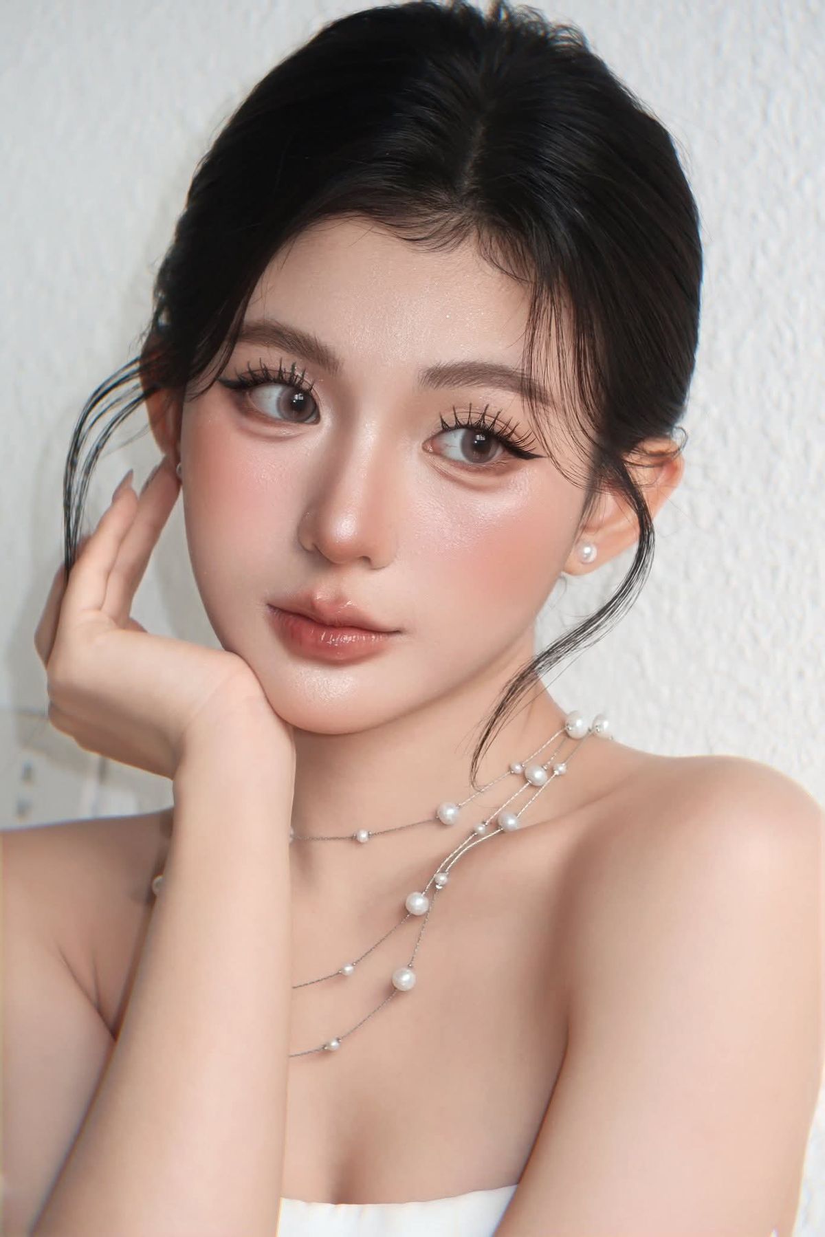 Makeup đi tiệc tone cam san hô