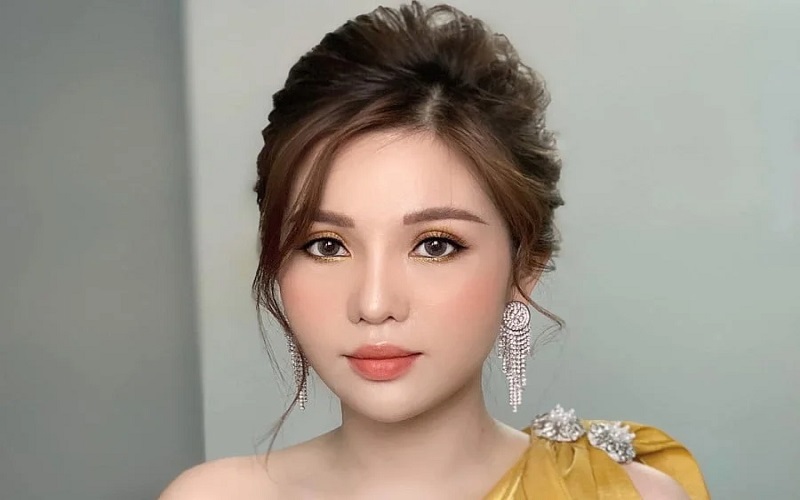 Makeup tone cam đất