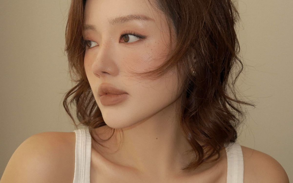 Makeup tone nâu tây