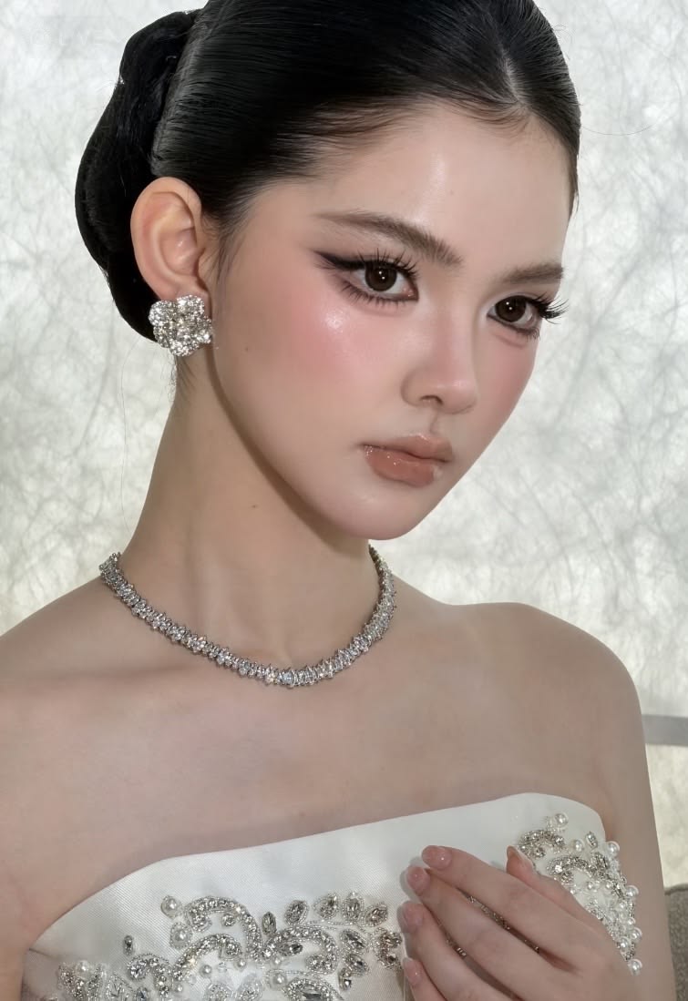 Makeup tone Tây hồng