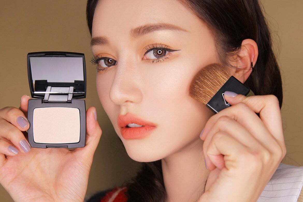 Phấn phủ bù đắp điều gì cho lớp nền phấn nước